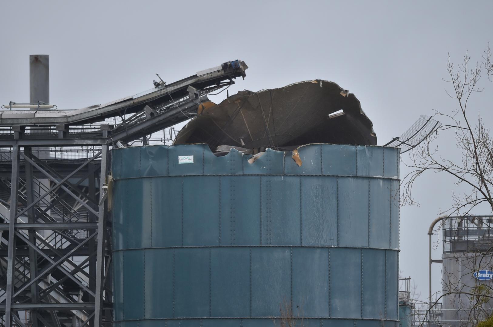 Avomouth blast The scene in Avomouth, Bristol, as fire crews, police and paramedics are responding to a large explosion at a warehouse where there have been multiple casualties. Ben Birchall  Photo: PA Images/PIXSELL