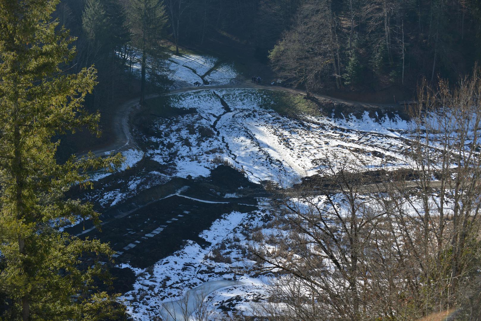 04.02.2024., Trakoscan, Hrvatska - Jezero Trakoscan presuseno je kako bi se jezero ocistilo od mulja. Radovi traju vec tri godine. Photo: Josip Mikacic/PIXSELL