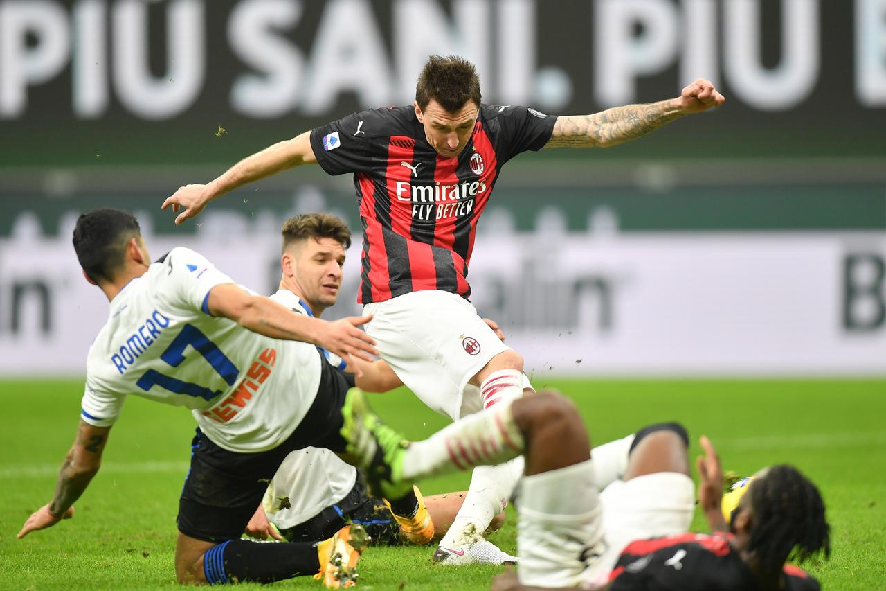 Serie A - AC Milan v Atalanta