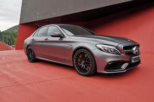 Mercedes-Benz C-klasa 63 AMG - MAT SIVA - LIMITE