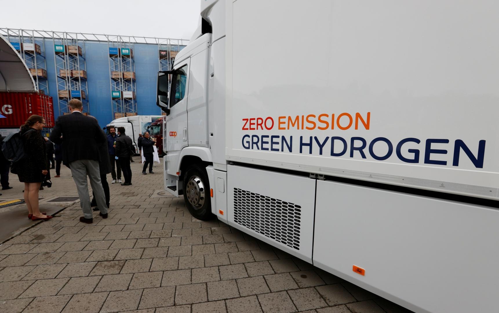 New hydrogen fuel cell truck made by Hyundai is displayed in Luzern A new hydrogen fuel cell truck made by Hyundai is pictured ahead of a media presentation for the zero-emission transport of goods at the Verkehrshaus Luzern (Swiss Museum of Transport) in Luzern, Switzerland October 7, 2020. REUTERS/Denis Balibouse DENIS BALIBOUSE