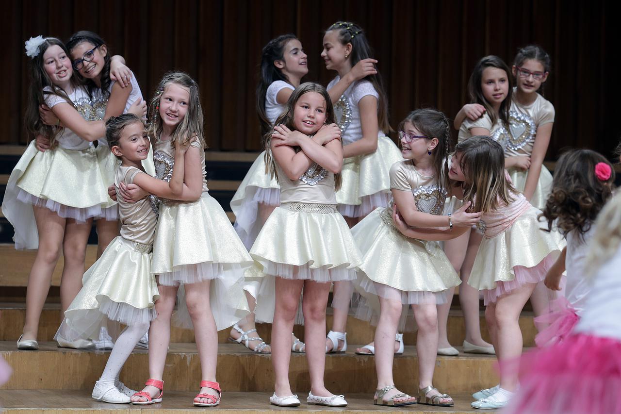 04.06.2016., Zagreb - Plesni zbor Zagrepcanke i decki u suradnji sa skolskim zborom Osnovne skole Medvedgrad odrzao je koncert pod nazivom Zajedno smo ljepsi, bolji, jaci u KD Vatroslava Lisinskog.   Photo: Goran Stanzl/PIXSELL