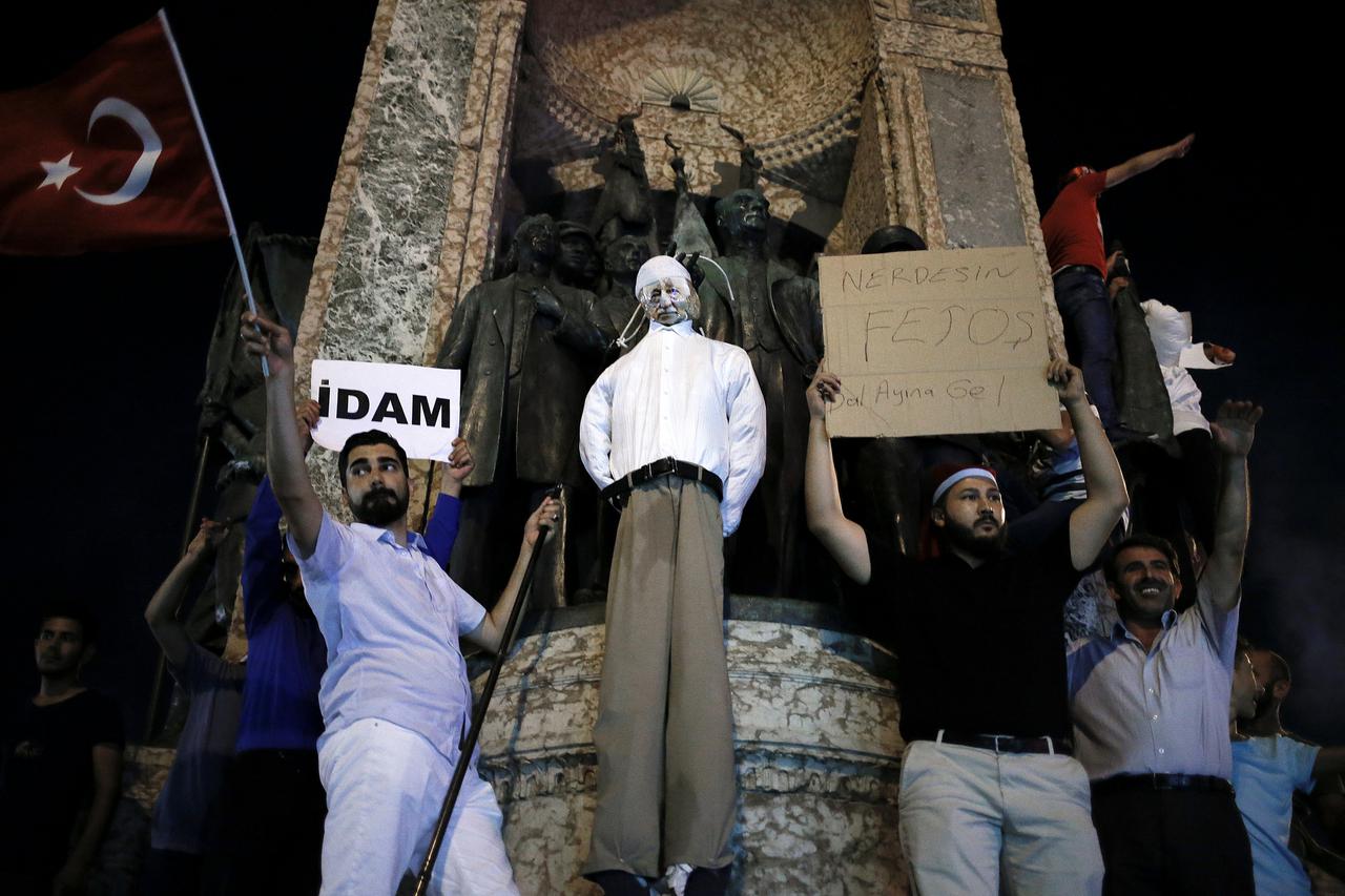 'obješeni' Fethullah Gulen