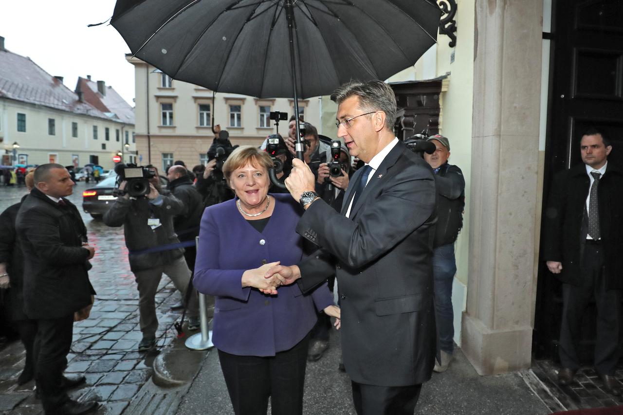 Zagreb: Andrej Plenković ispred Banskih dvora dočekao kancelarku Angelu Merkel