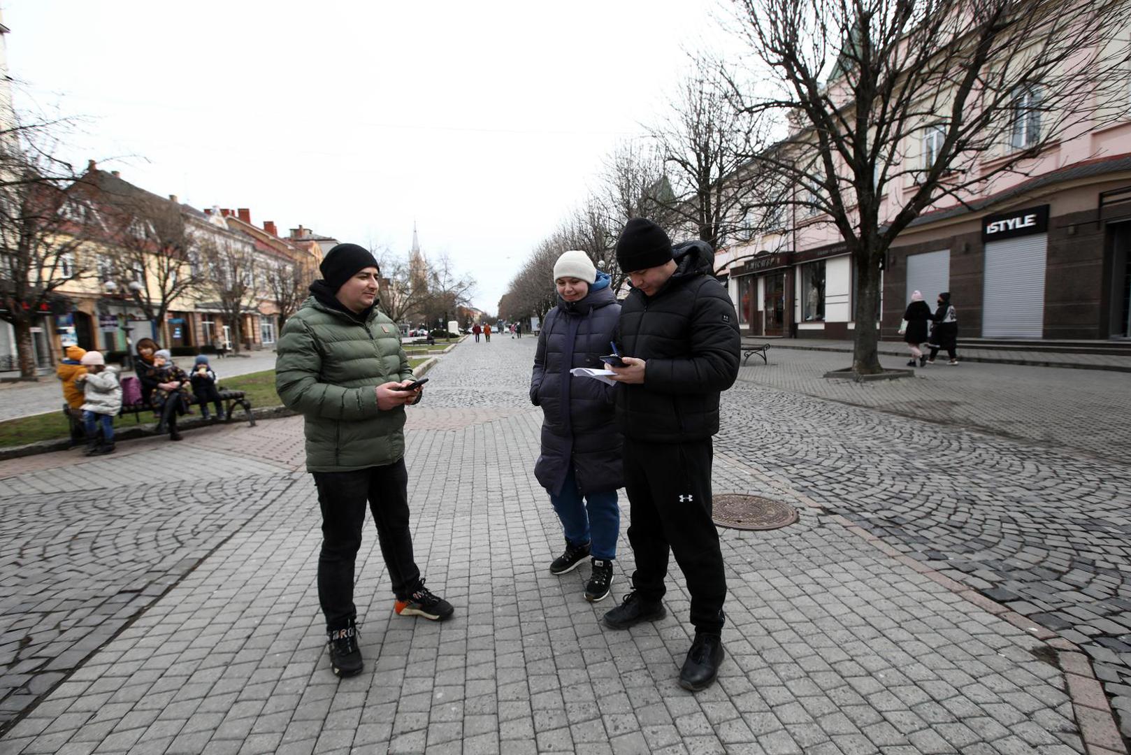 25.02.2022. Ukrajina/Mokacevo- Pogranicni ukrajinski grad uz granicu s Madjarskom u kojem jos nema ratnih djelovanja ali je atmosfera napeta.
 Photo: Boris Scitar/Vecernji list/PIXSELL