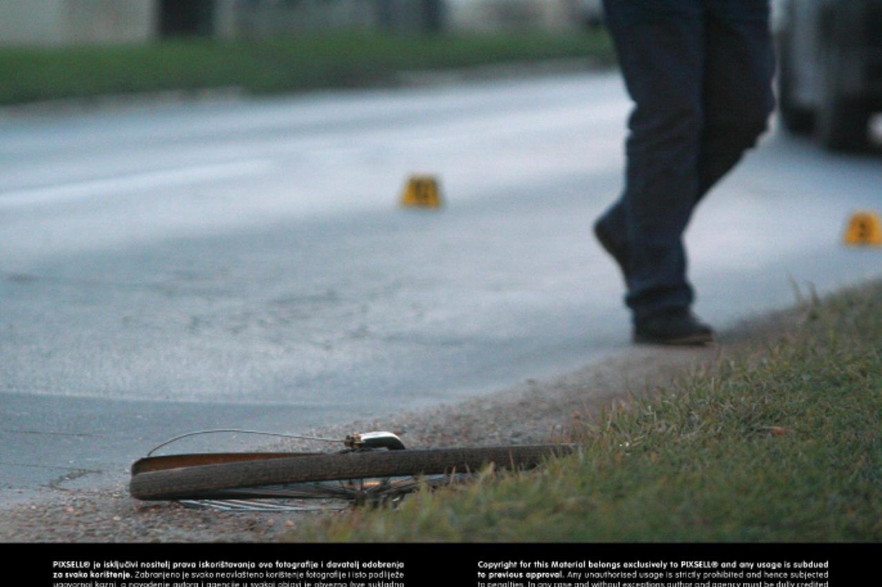 '12.01.2013., Krizevci - Biciklist iz Krizevaca star 38 godina poginuo je oko 15 sati na krizanju ulica branitelja Hrvatske i Krunoslava Heruca kad je na njega naletio vozac automobila takodjer Krizev