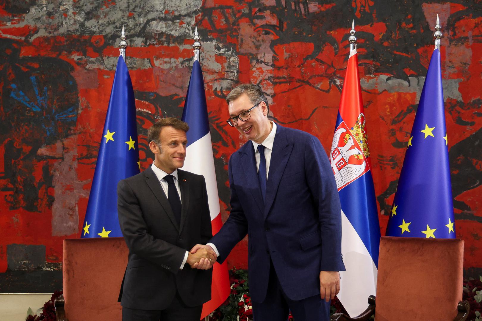 French President Emmanuel Macron shakes hands with Serbian President Aleksandar Vucic at the Palace of Serbia building in Belgrade, Serbia, August 29, 2024. REUTERS/Djordje Kojadinovic Photo: DJORDJE KOJADINOVIC/REUTERS