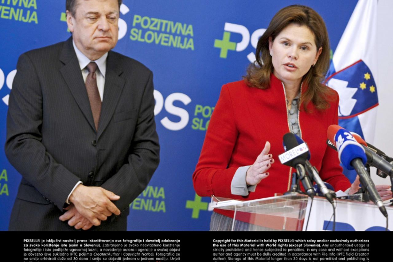 '25.04.2012., Ljubljana, Slovenija -  Konferencija za medije Pozitivne Slovenije, na kojoj je predsjednik stranke Zoran Jankovic iznio stajaliste stranke glede rebalansa proracuna, fiskalnih pravila i