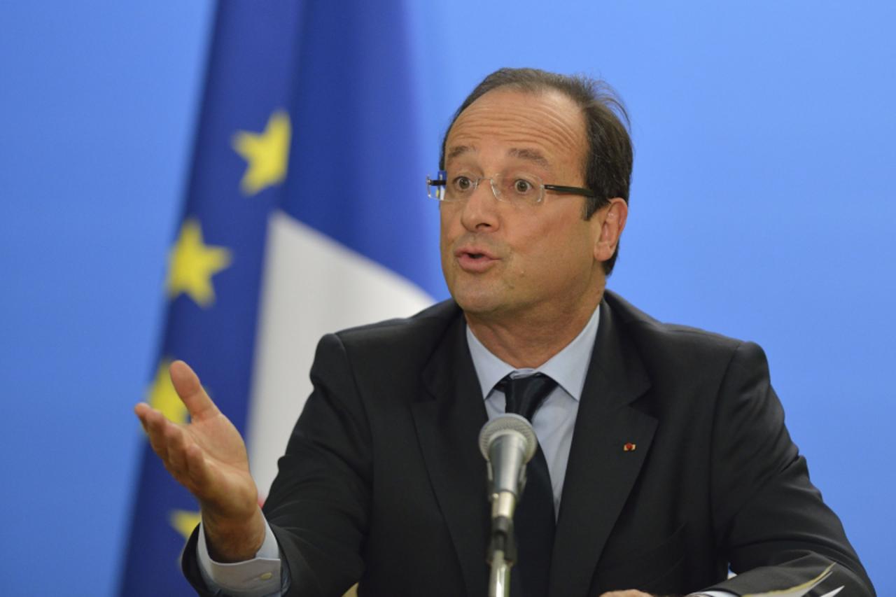 'French President Francois Hollande gives a press conference after a hight level event on the Sahel at the UN building on September 26,2012 during the UN General Assembly  in New York.        AFP PHOT