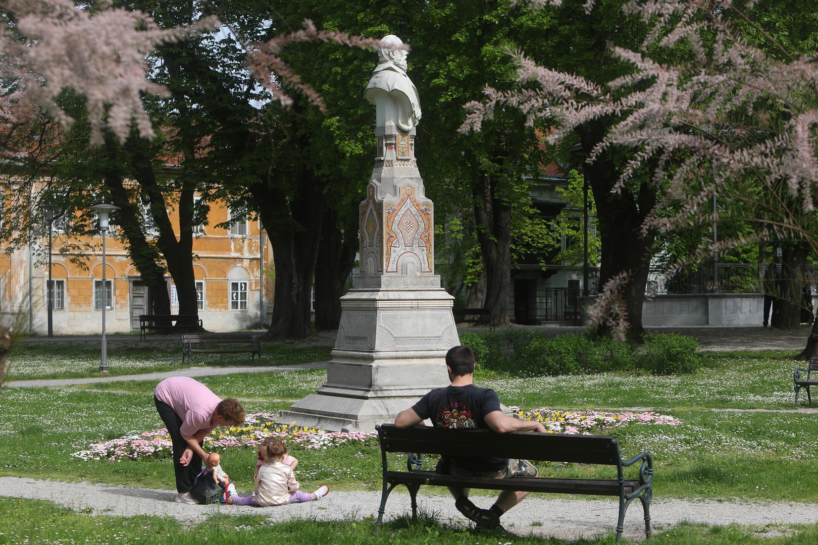 Prvi grad s našeg popisa našao se u spotu Micheala Jacksona. Poznat je po svojim rijekama i jedan je od rijetkih gradova kojem je poznat točan datum osnutka. 