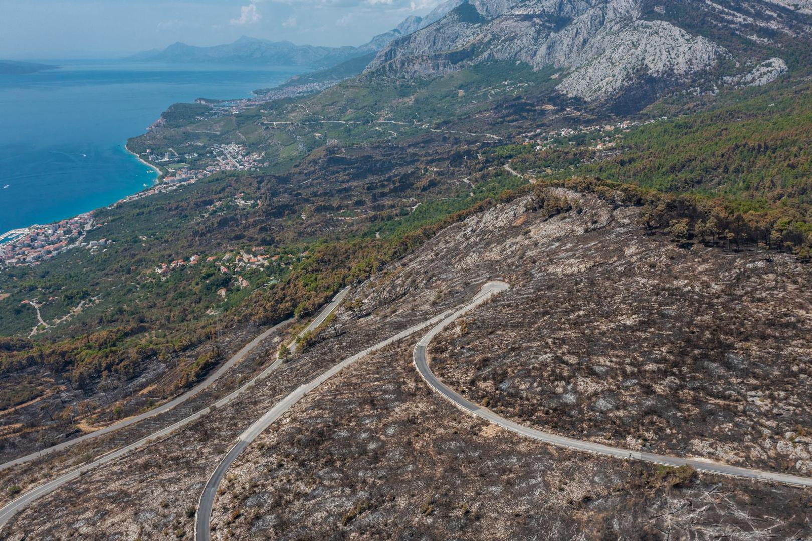 03.08.2024. Gornje Tucepi
Fotografije iz zraka opožarenog podrucja od Tucepi do Gornje Podgore i Parka prirode Biokovo. Photo: Matko Begovic/PIXSELL