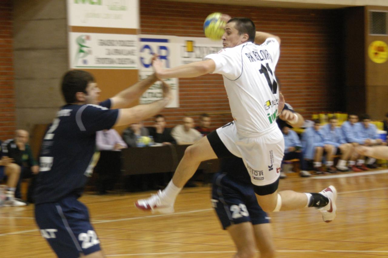 '17.02.2010., Bjelovar - Rukometasi Bjelovara nakon debakla na gostovanju, kod kuce ce traziti popravak dojma  Photo: Damir Spehar/PIXSELL'