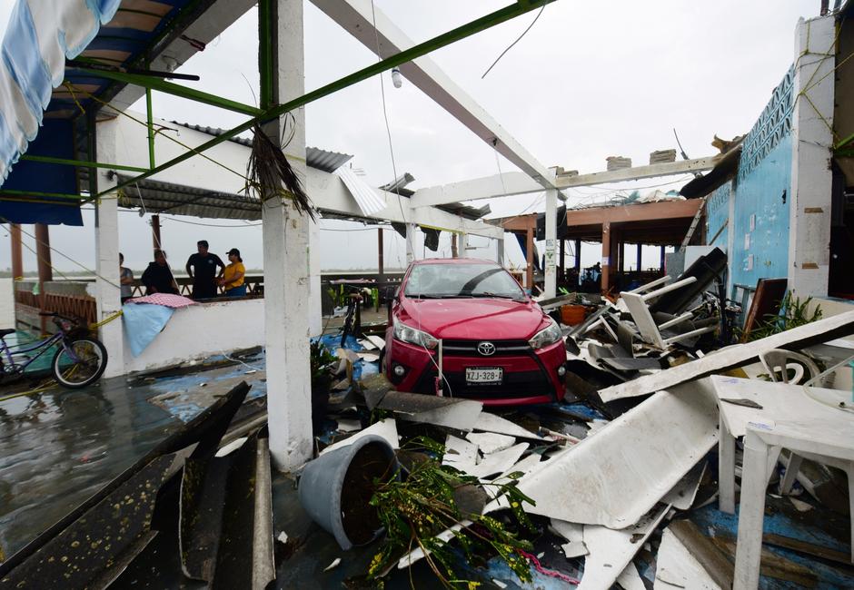 Hurricane Grace bears down on Mexico's Gulf coast