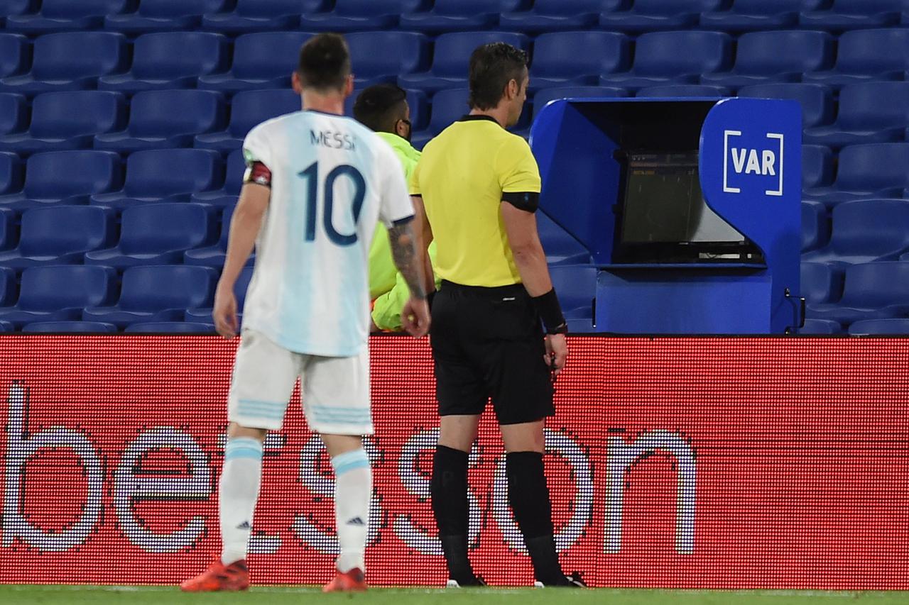 World Cup 2022 South American Qualifiers - Argentina v Paraguay