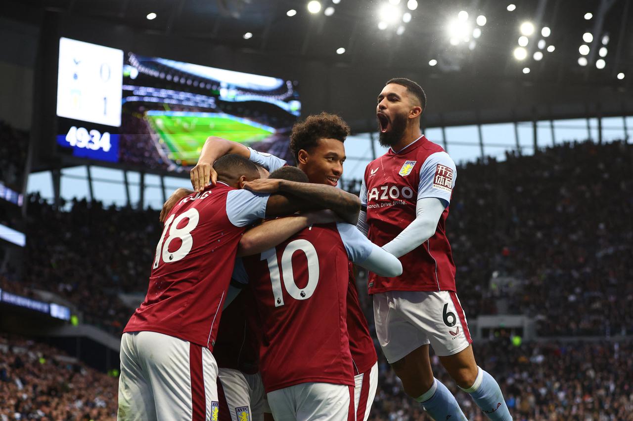 Premier League - Tottenham Hotspur v Aston Villa