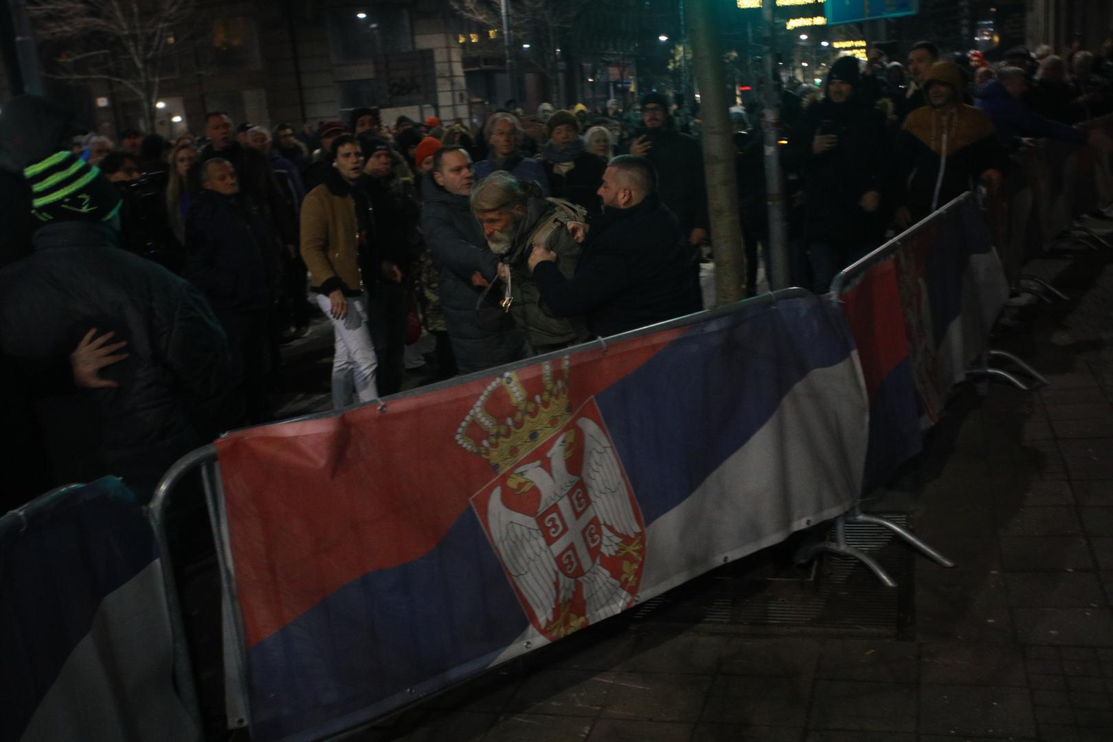 18, December, 2023, Belgrade - In front of the headquarters of the Republic Election Commission in Kralja Milan Street, a protest organized by the coalition "Serbia against violence" is underway due to the "stealing of the citizens' electoral will". Photo: Milos Tesic/ATAImages

18, decembar, 2023, Beograd - Ispred sedista Republicke izborne komisije u Ulici kralja Milana u toku je protest koji je organizovala koalicija "Srbija protiv nasilja" zbog "kradje izborne volje gradjana". Photo: Milos Tesic/ATAImages Photo: Milos Tesic/ATAImages/PIXSELL