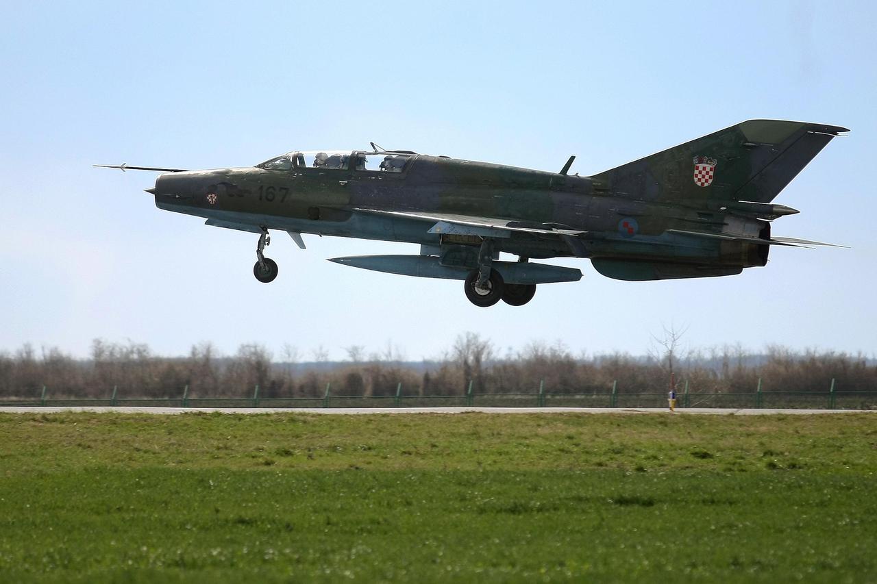 MIG 21