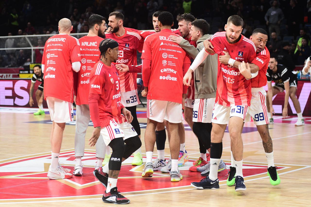 Crvena zvezda i Partizan susreli su se u 13. kolu ABA lige, a utakmica je započela minutom šutnje zbog tragedije u Zagrebu