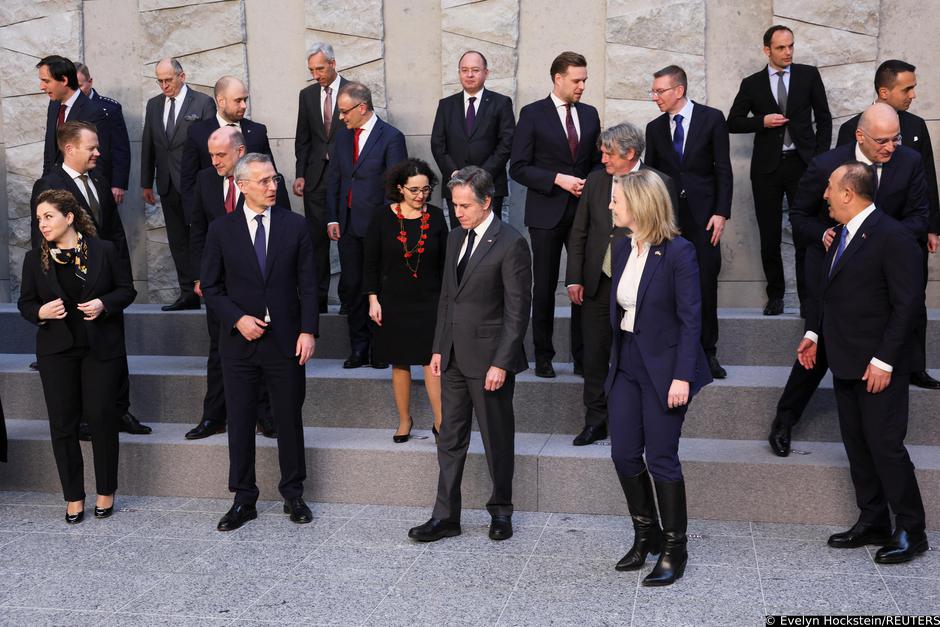 NATO foreign ministers and Ukrainian foreign minister meet in Brussels