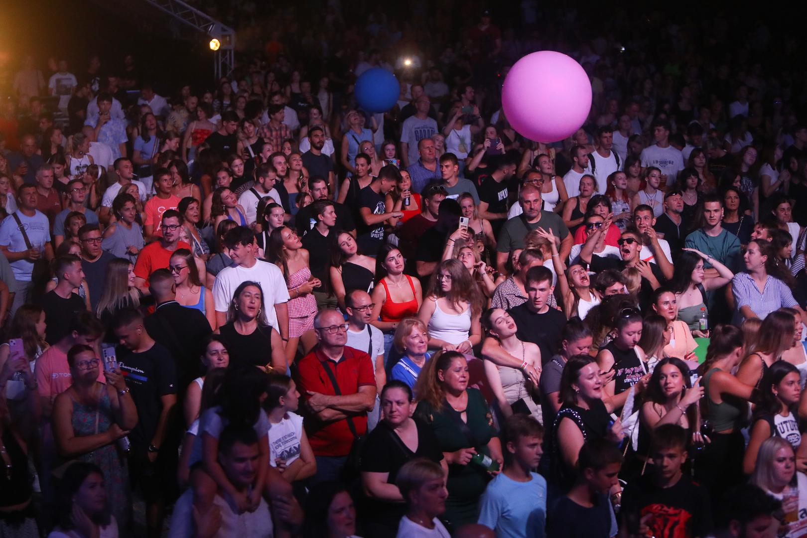 Dašak jučerašnje atmosfere donosimo u nastavku fotogalerije.