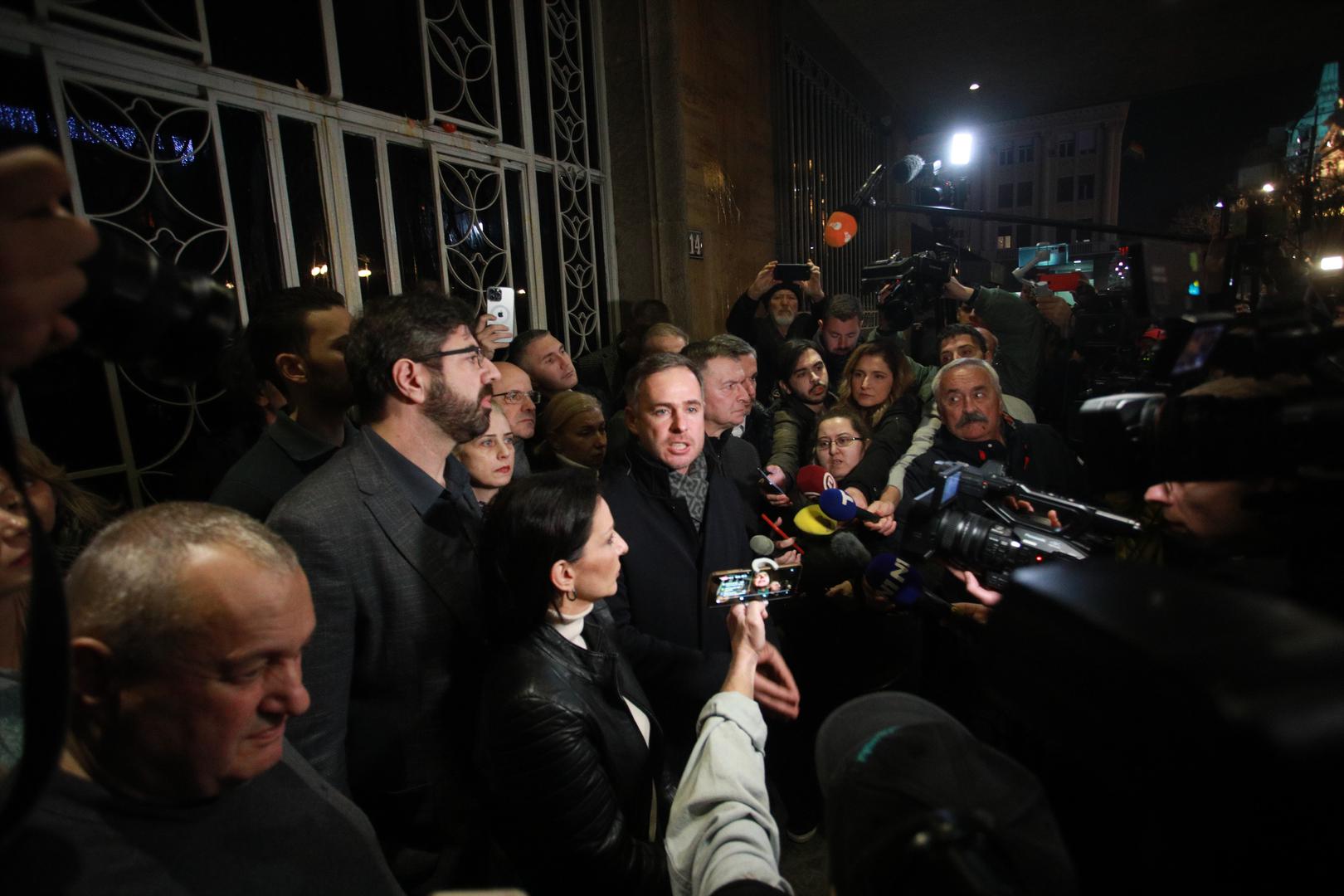 18, December, 2023, Belgrade - In front of the headquarters of the Republic Election Commission in Kralja Milan Street, a protest organized by the coalition "Serbia against violence" is underway due to the "stealing of the citizens' electoral will". Radomir Lazovic, Marinika Tepic, Miroslav Aleksic. Photo: Milos Tesic/ATAImages

18, decembar, 2023, Beograd - Ispred sedista Republicke izborne komisije u Ulici kralja Milana u toku je protest koji je organizovala koalicija "Srbija protiv nasilja" zbog "kradje izborne volje gradjana". Photo: Milos Tesic/ATAImages Photo: Milos Tesic/ATAImages/PIXSELL