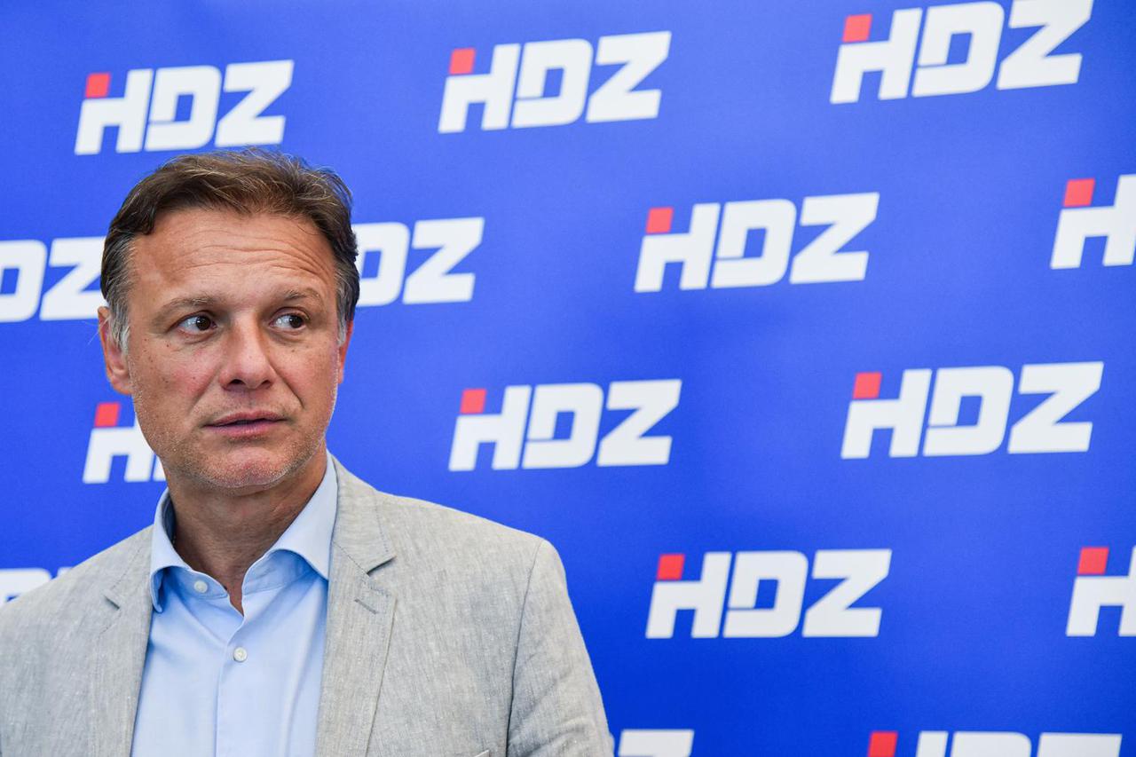 Zagreb: Zajednička sjednica Predsjedništva HDZ-a i Nacionalnog odbora Zajednice utemeljitelja HDZ-a "dr. Franjo Tuđman"