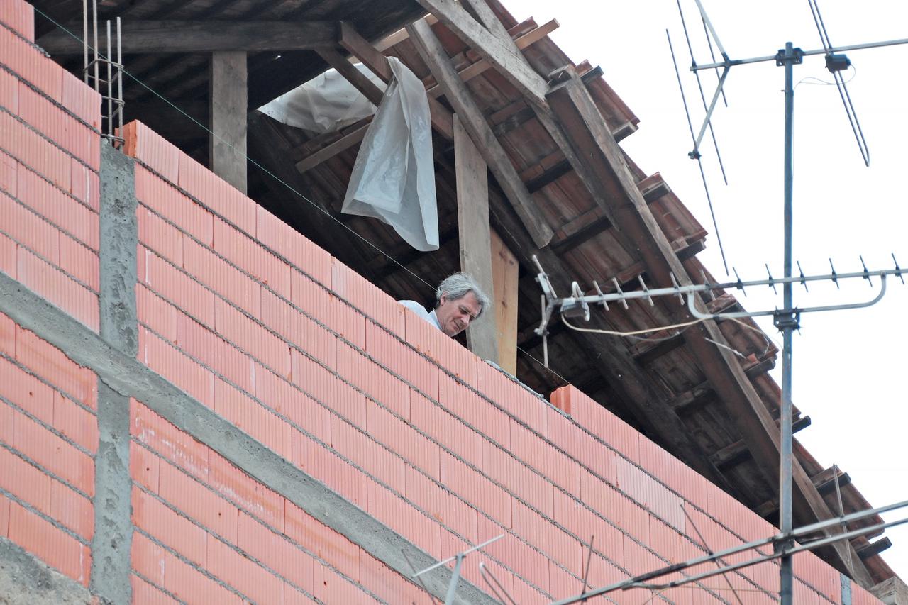 Zagreb: Sanacija bočnog zida zgrade nastradale u potresu u FRankopasnkoj ulici