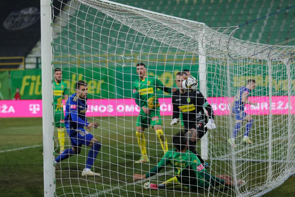 Dinamo je na gostovanju u 22. kolu HNL-a svladao Istru 2:1