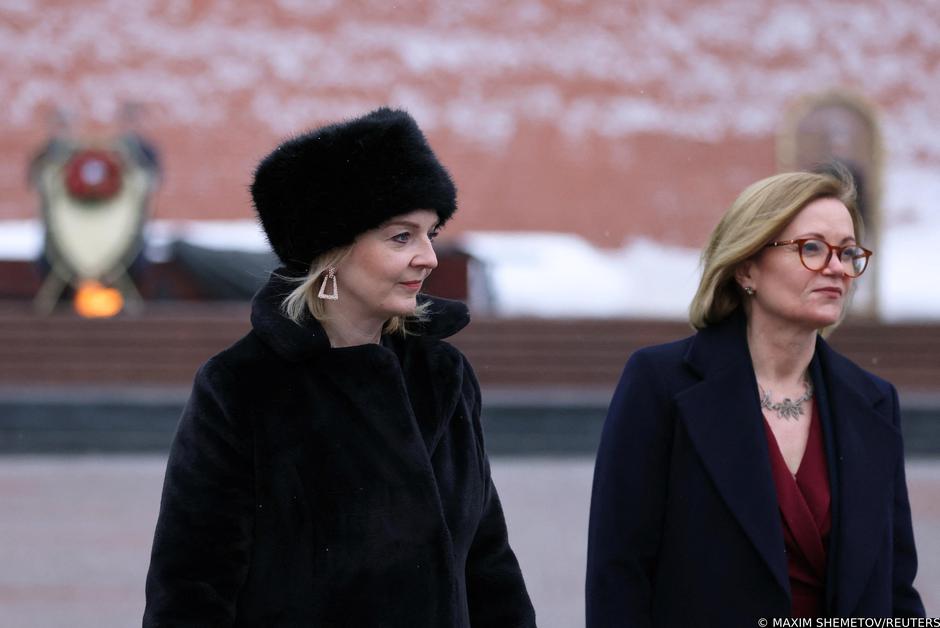 British Foreign Secretary Liz Truss takes part in a wreath-laying ceremony in Moscow