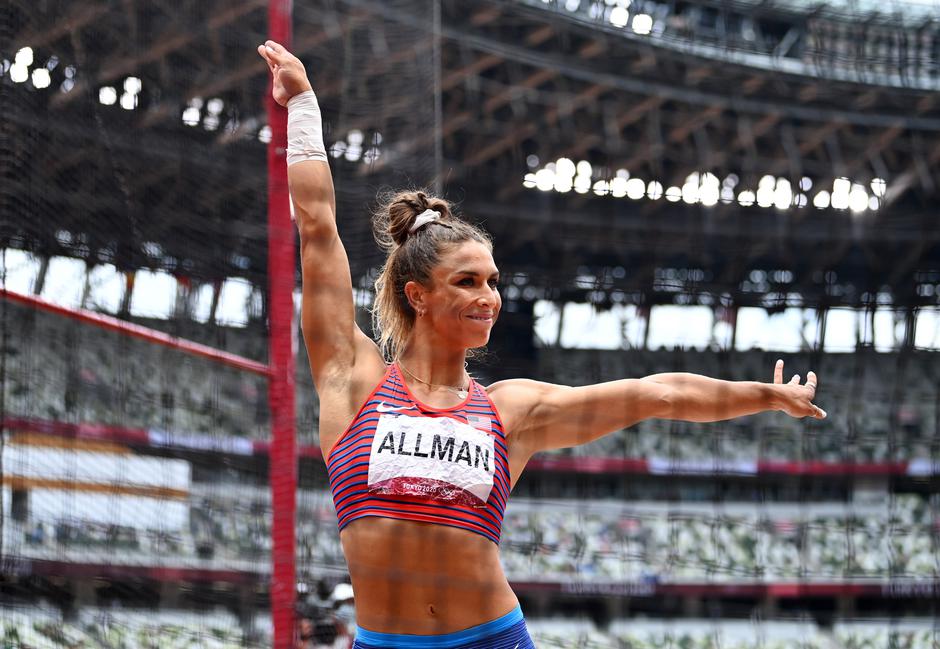 Athletics - Women's Discus Throw - Qualification