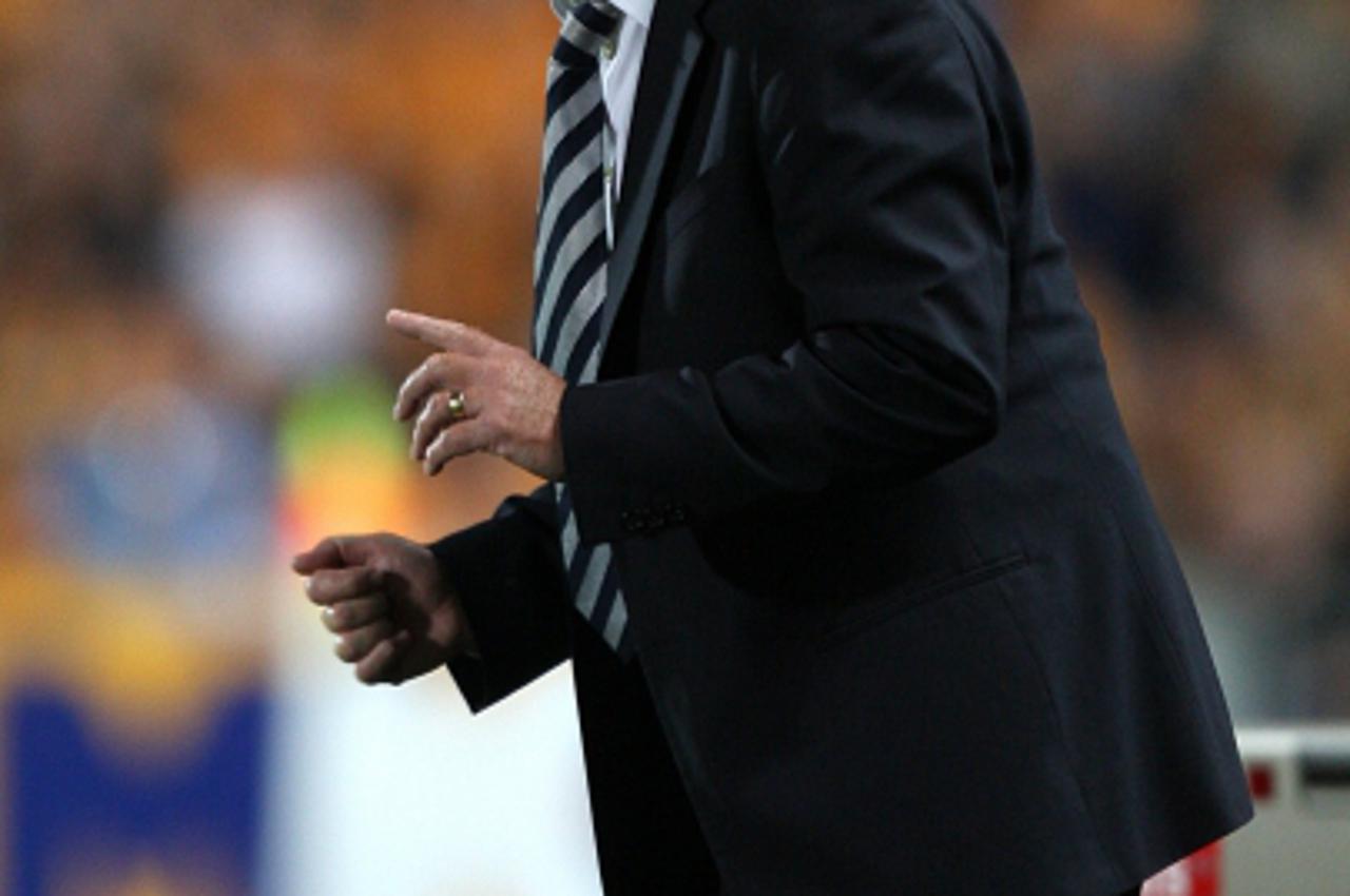 'Tottenham Hotspur manager Harry Redknapp shouts orders from the touchline Photo: Press Association/Pixsell'