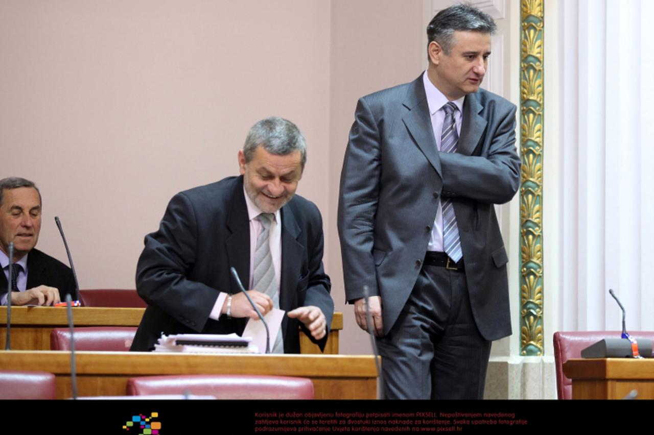 \'19.01.2012., Zagreb - Raspravom o pristupanju Hrvatske EU nastavljena je redovita sjednica Sabora. Dragutin Lesar, Tomislav Karamarko. Photo: Patrik Macek/PIXSELL\'