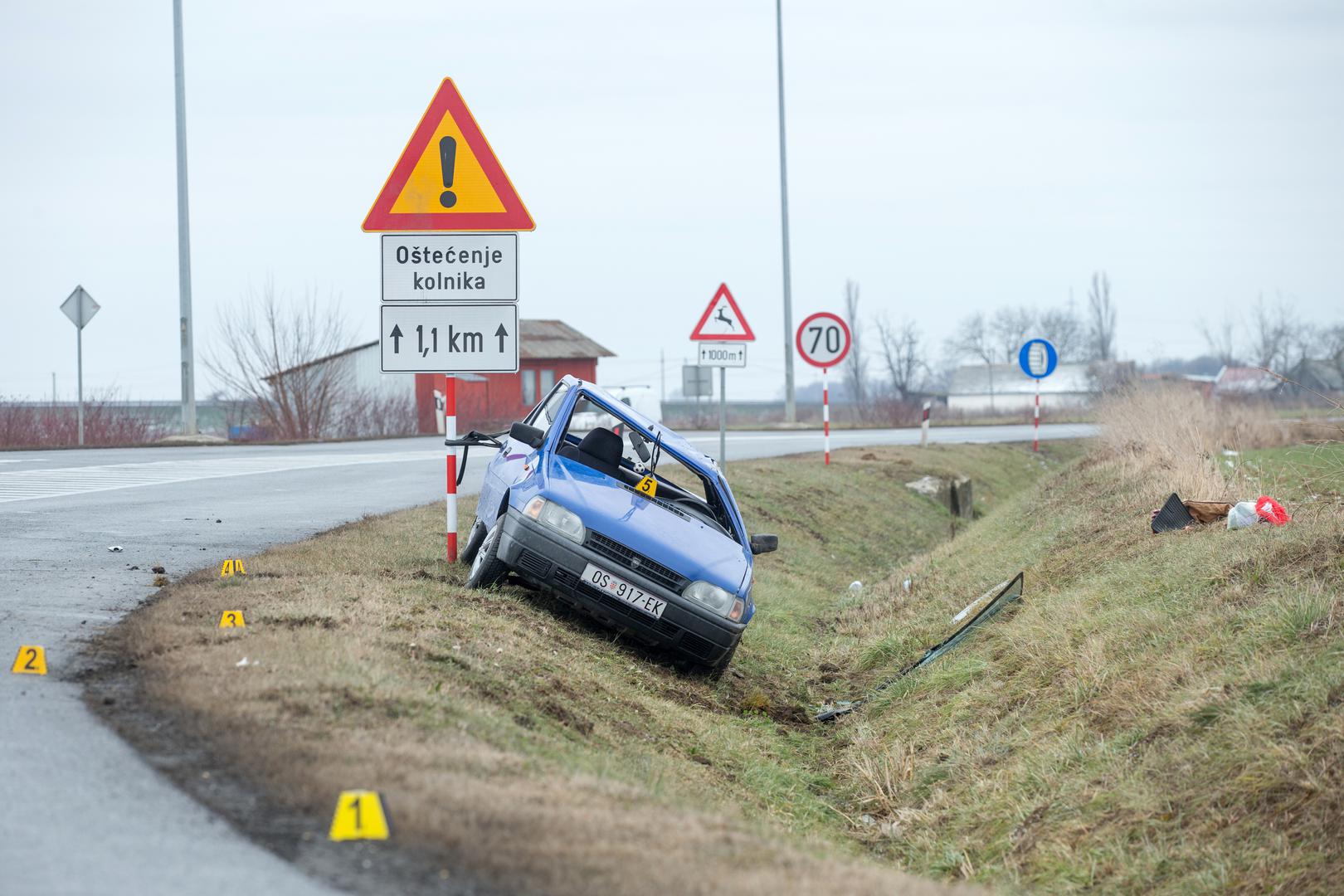 Inače, na istom je mjestu prije godinu dana u sudaru kamiona i automobila poginuo devetogodišnji dječak.