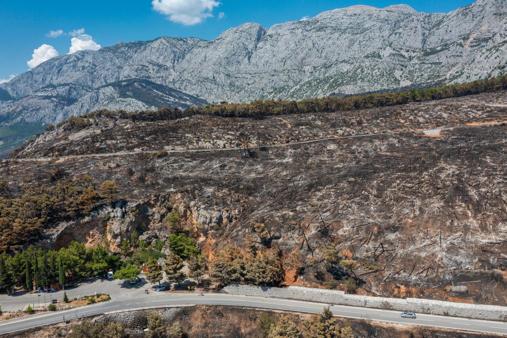 03.08.2024. Gornje Tucepi
Fotografije iz zraka opožarenog podrucja od Tucepi do Gornje Podgore i Parka prirode Biokovo. Photo: Matko Begovic/PIXSELL