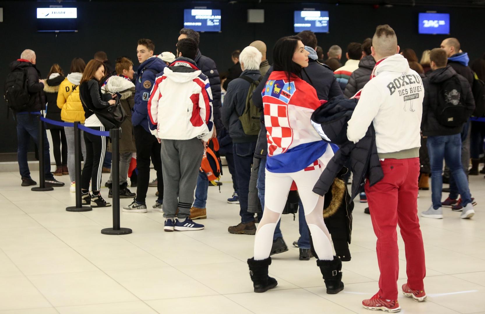 Zajedno sa zastavama, rukavicama i šalovima, u posljednji tren idu bodriti naše kauboje u borbi za zlato!