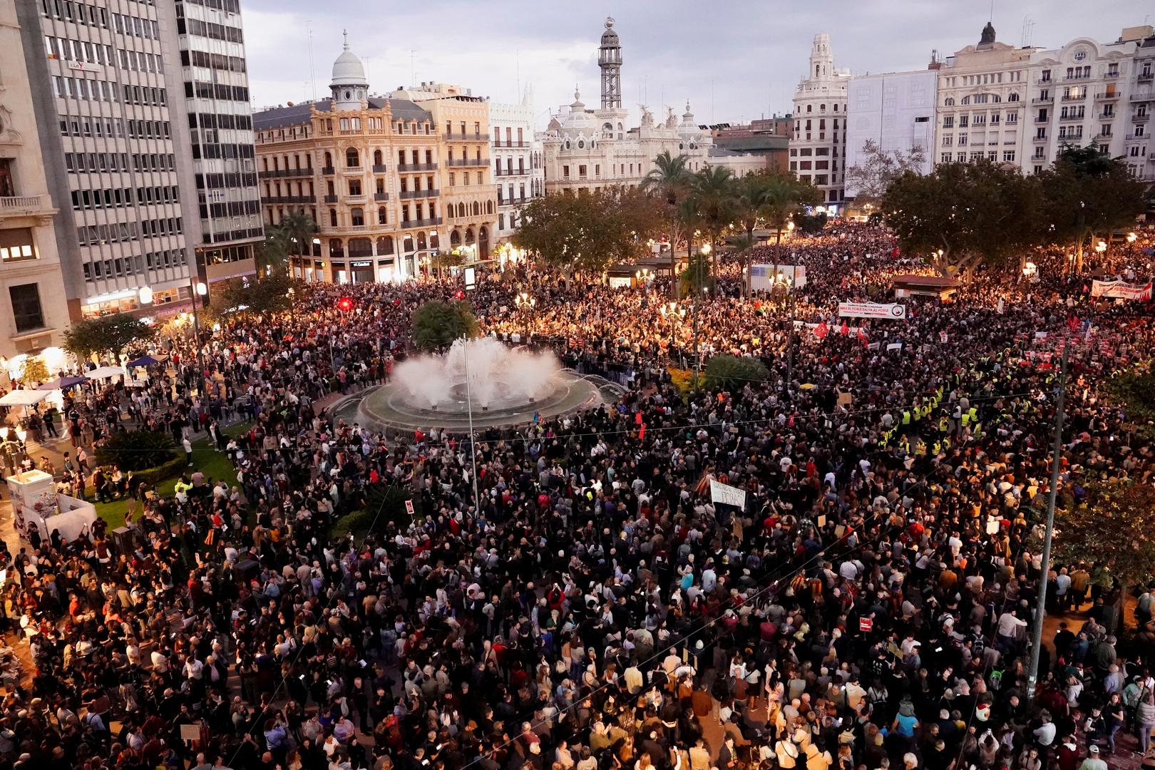 Civil groups and unions protest against the management of the emergency response to the deadly floods in eastern Spain, in Valencia, Spain, November 9, 2024. REUTERS/Ana Beltran Photo: ANA BELTRAN/REUTERS