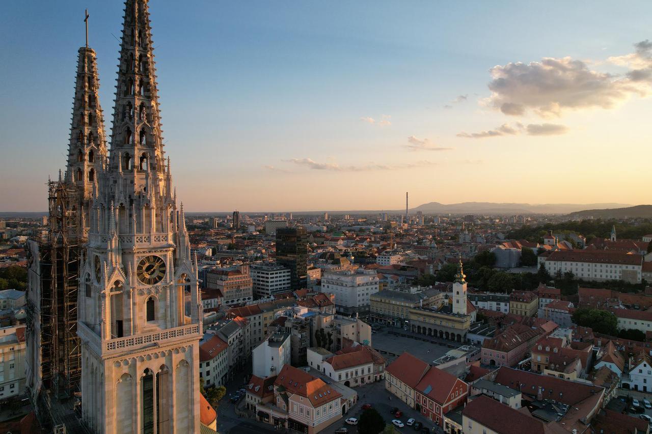 Fotografije iz zraka zagrebačke katedrale