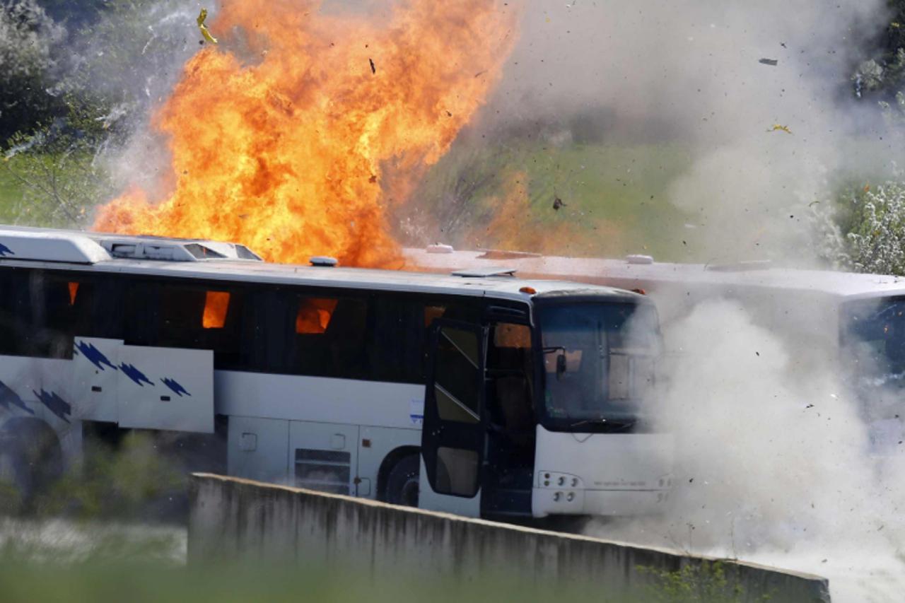 Burgas, eksplozija busa (1)