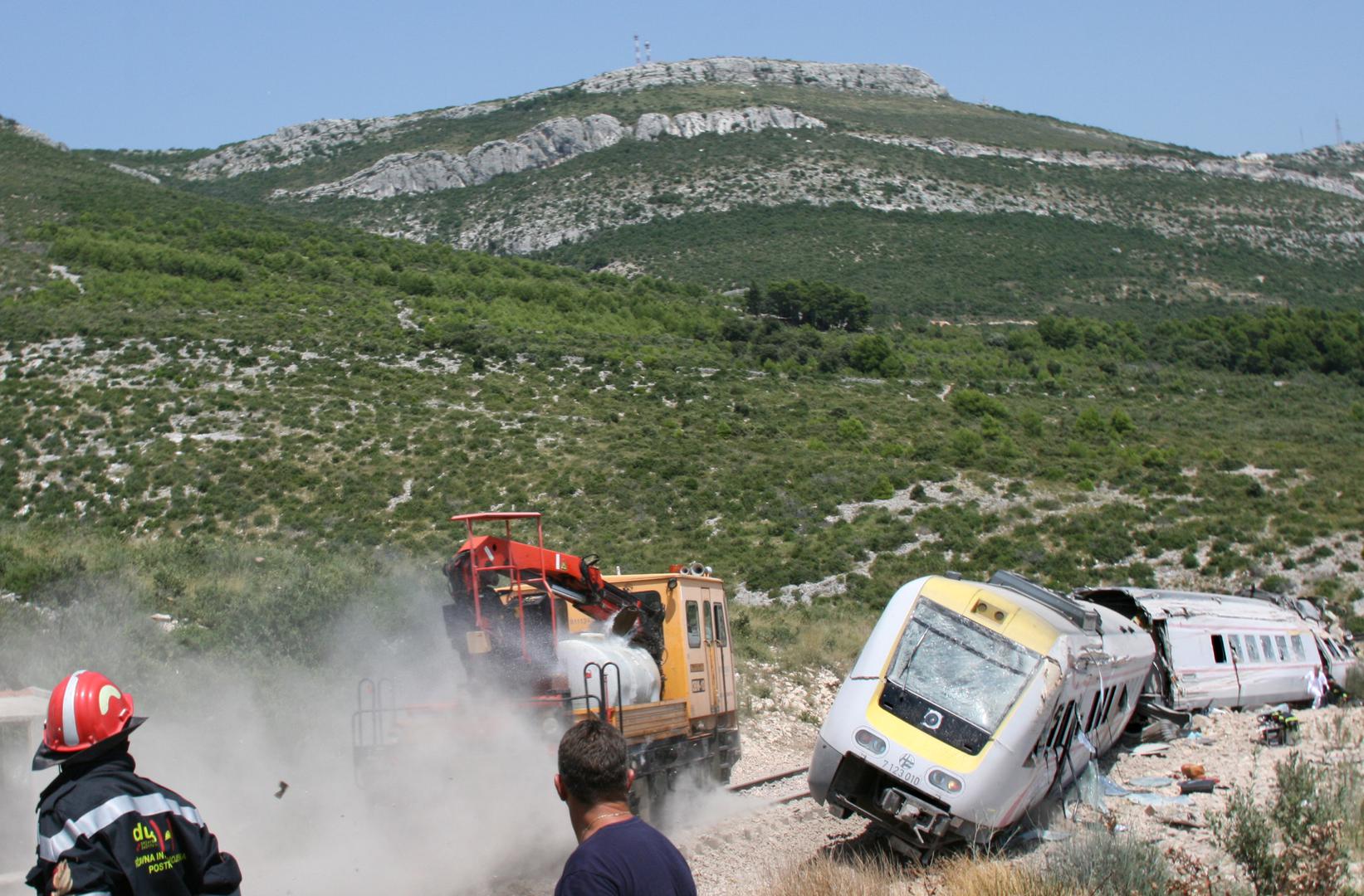 24.07.2009.,Split,Hrvatska-nagibni vlak ispao s tracnica ima mrtvih u kastelima. nalet vatrogasnog vlaka koji se isto nije uspio zaustavitirPhoto:Ivana Ivanovic/Vecernji list