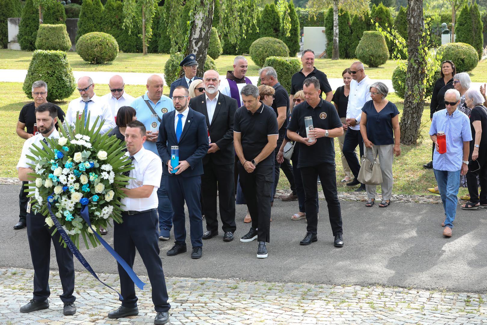 U ponedjeljak će, dodao je, otići u Knin na svečanu proslavu.