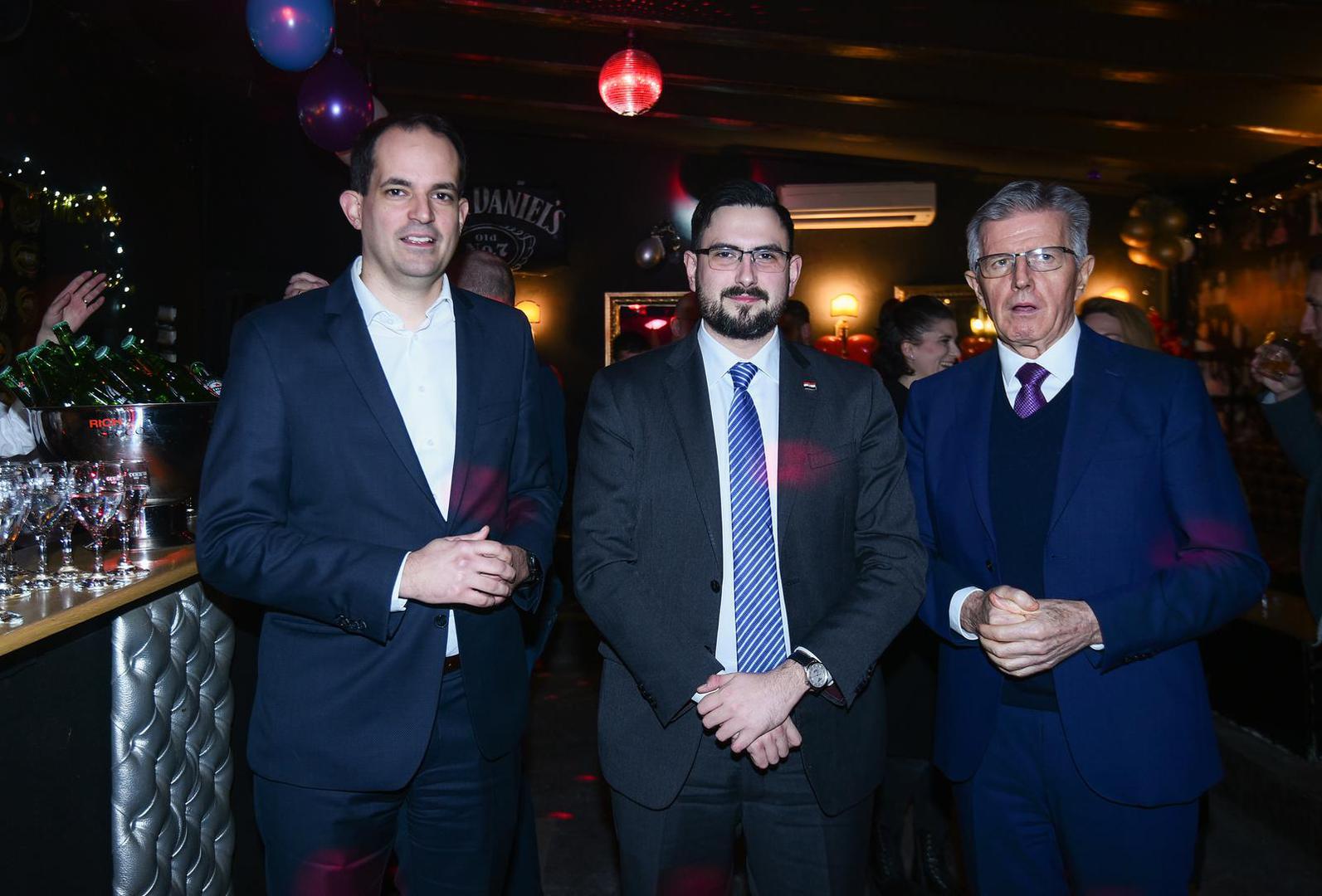 Na zabavu su došli ministar Ivan Malenica.