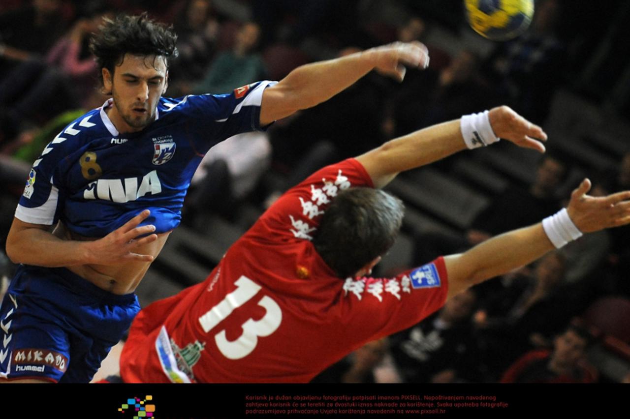 \'15.11.2011., Kutija sibica, Zagreb - SEHA liga, 6. kolo, RK Zagreb CO - Crvena zvezda. Marko Kopljar, Miljan Pusica. Photo: Daniel Kasap/PIXSELL\'