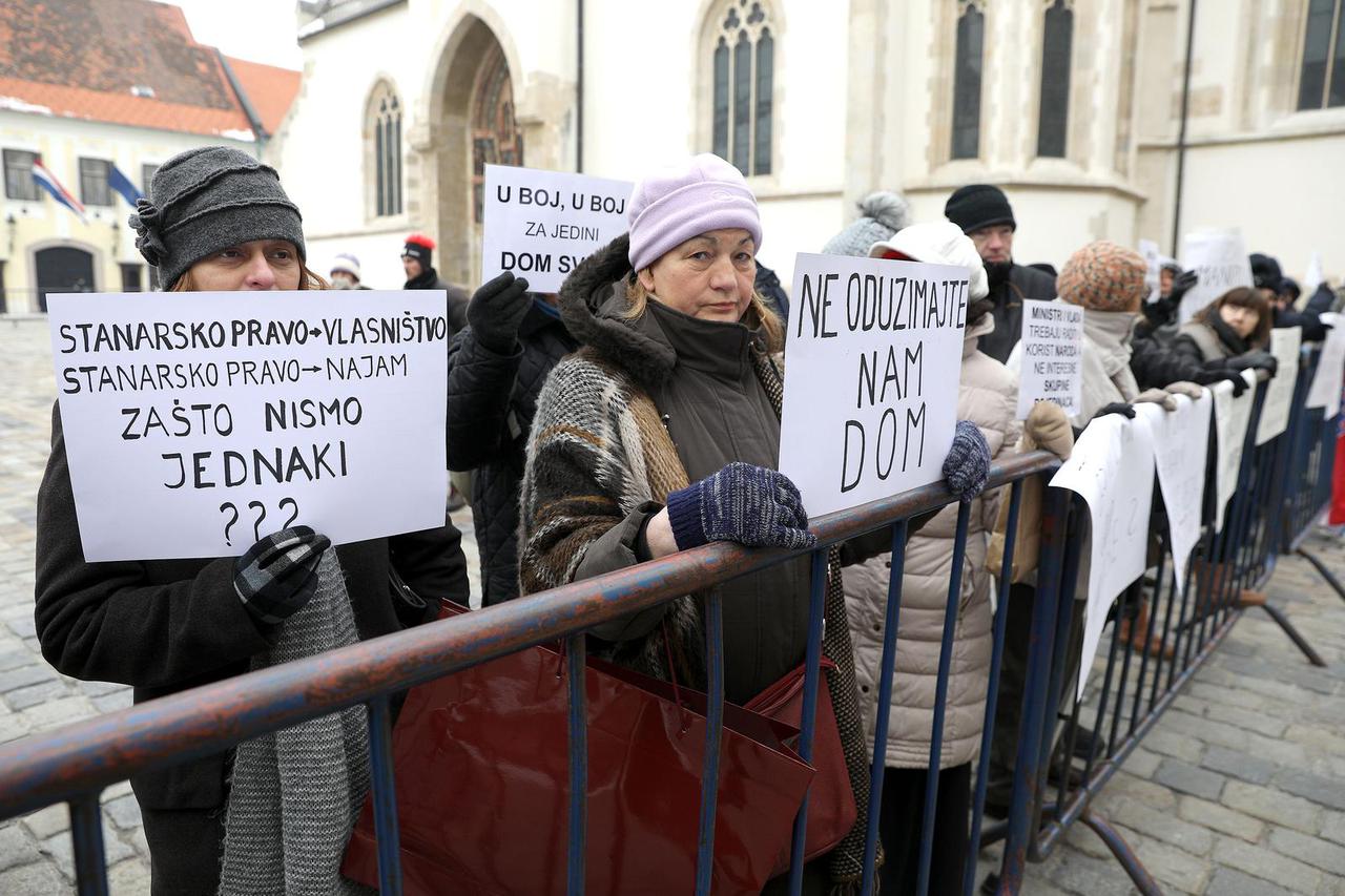 Zašti?eni najmoprimci prosvjedovali ispred Sabora zbog izmjena zakona o najmu stanova