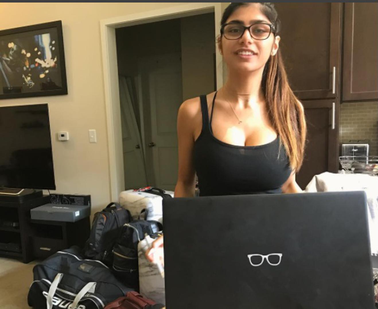 Poznata pornoglumica Mia Khalifa odlučila se na prekretnicu u karijeri. 

