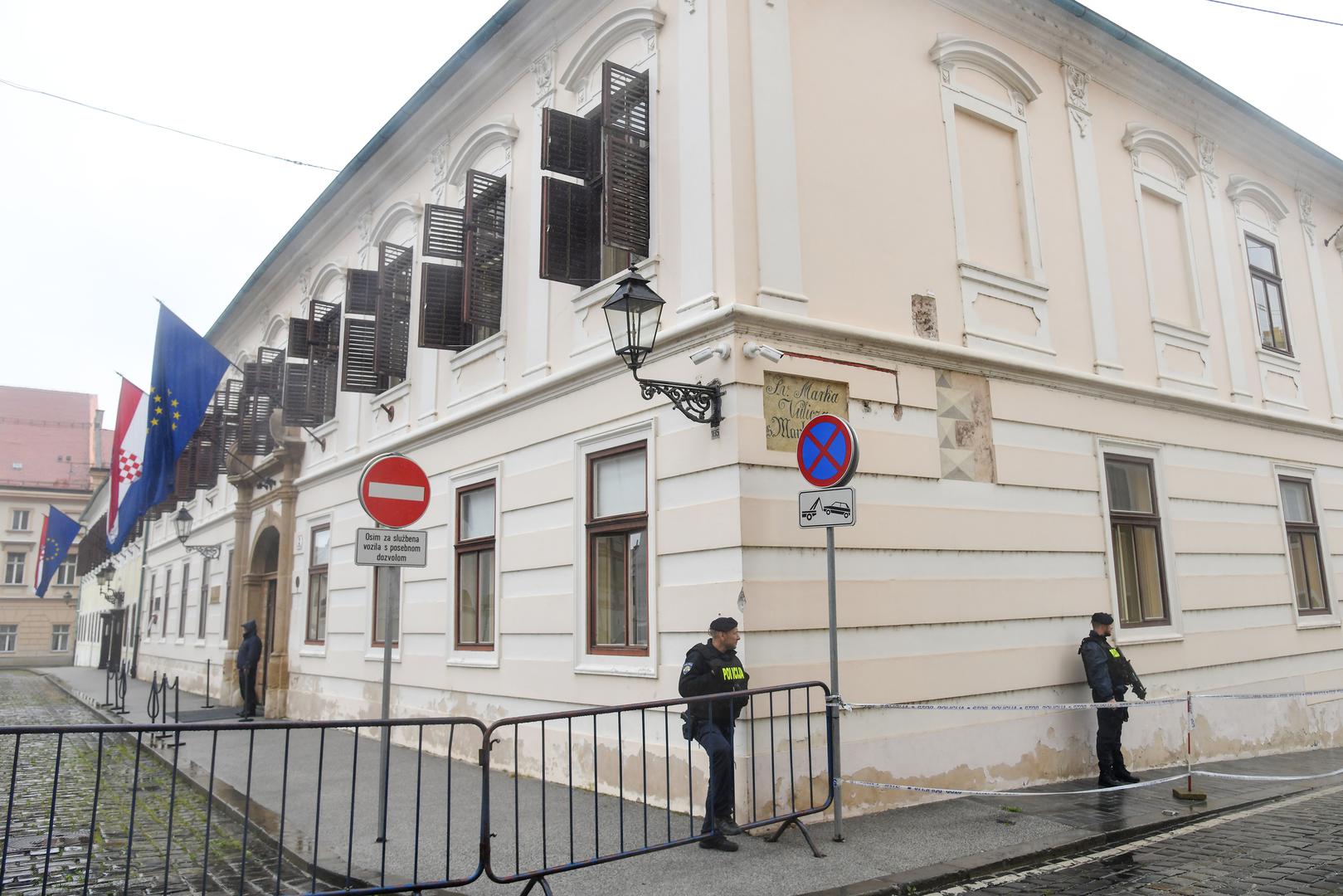 12.05.2023., Zagreb - Interventna policija ispred zgrade Vlade RH na Markovom trgu zbog prijetnji premijeru Andreju Plenkovicu i drugim clanovima Vlade. Photo: Josip Regovic/PIXSELL