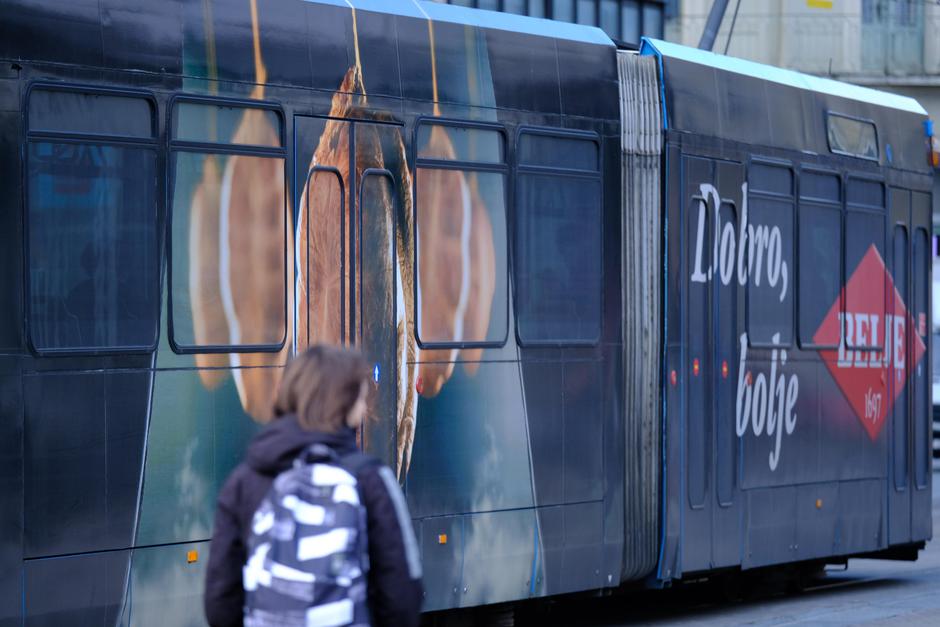 Oslikani tramvaji u Zagrebu