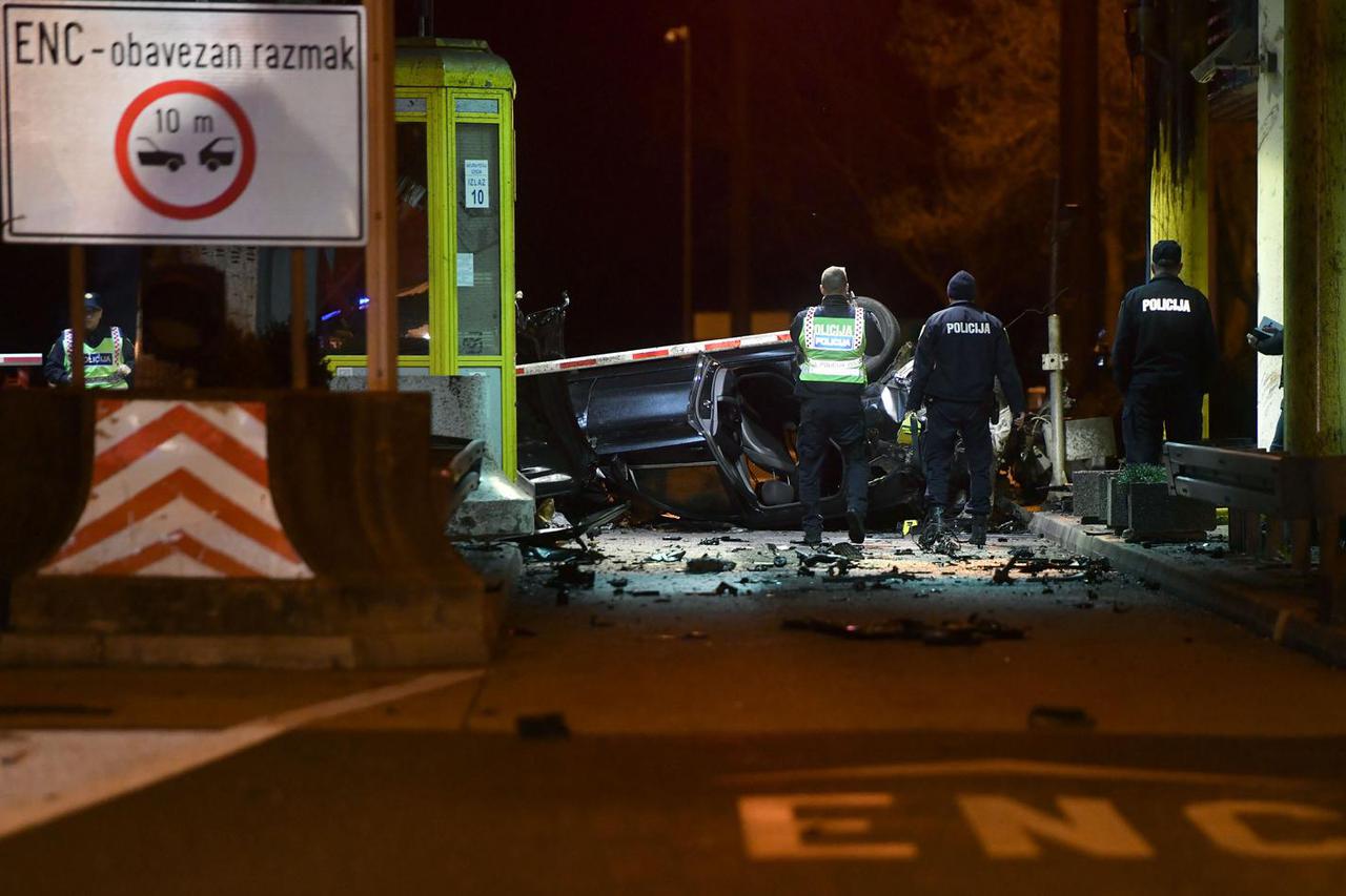 Varaždin: Vozač je automobilom udario u beton kod naplatne kućice Goričan i na mjestu poginuo