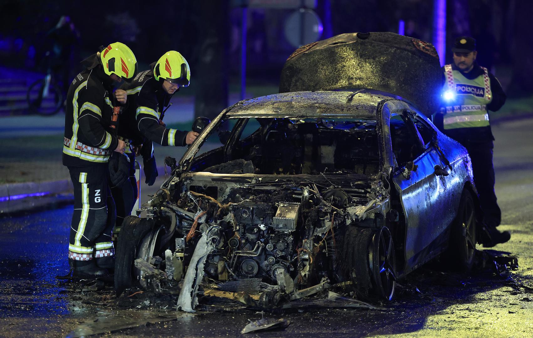 13.03.2024., Zagreb - Vatrogasci ugasili pozar osobnog automobila u Vukovarskoj ulici kod krizanja s Heuinzlovom. Photo: Marko Prpic/PIXSELL