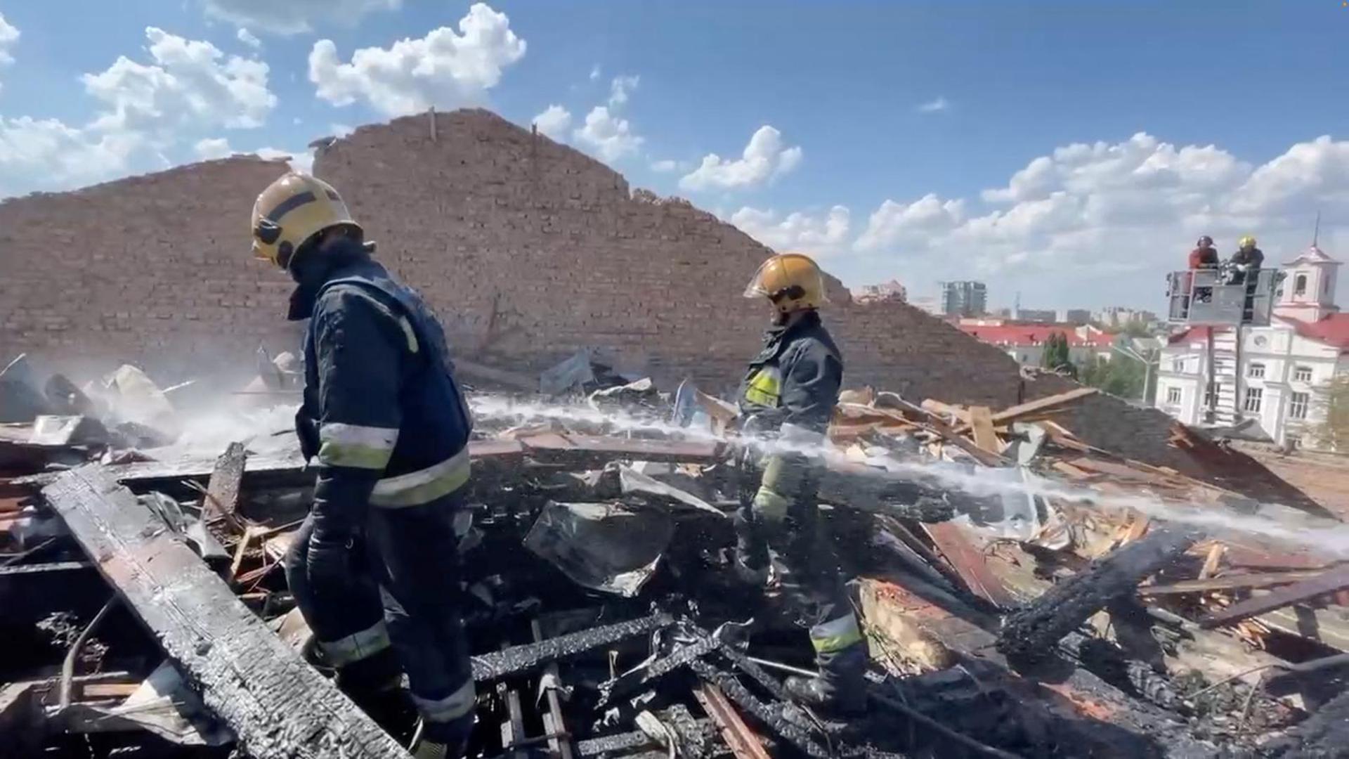 Rescuers from State Emergency Service of Ukraine work on the site hit by a Russian rocket strike, amid Russia's attack on Ukraine, in Chernihiv, Ukraine, August 19, 2023, in this screengrab obtained from a handout video.  State Emergency Service of Ukraine/Handout via REUTERS    THIS IMAGE HAS BEEN SUPPLIED BY A THIRD PARTY MANDATORY CREDIT Photo: State Emergency Service of Ukrai/REUTERS