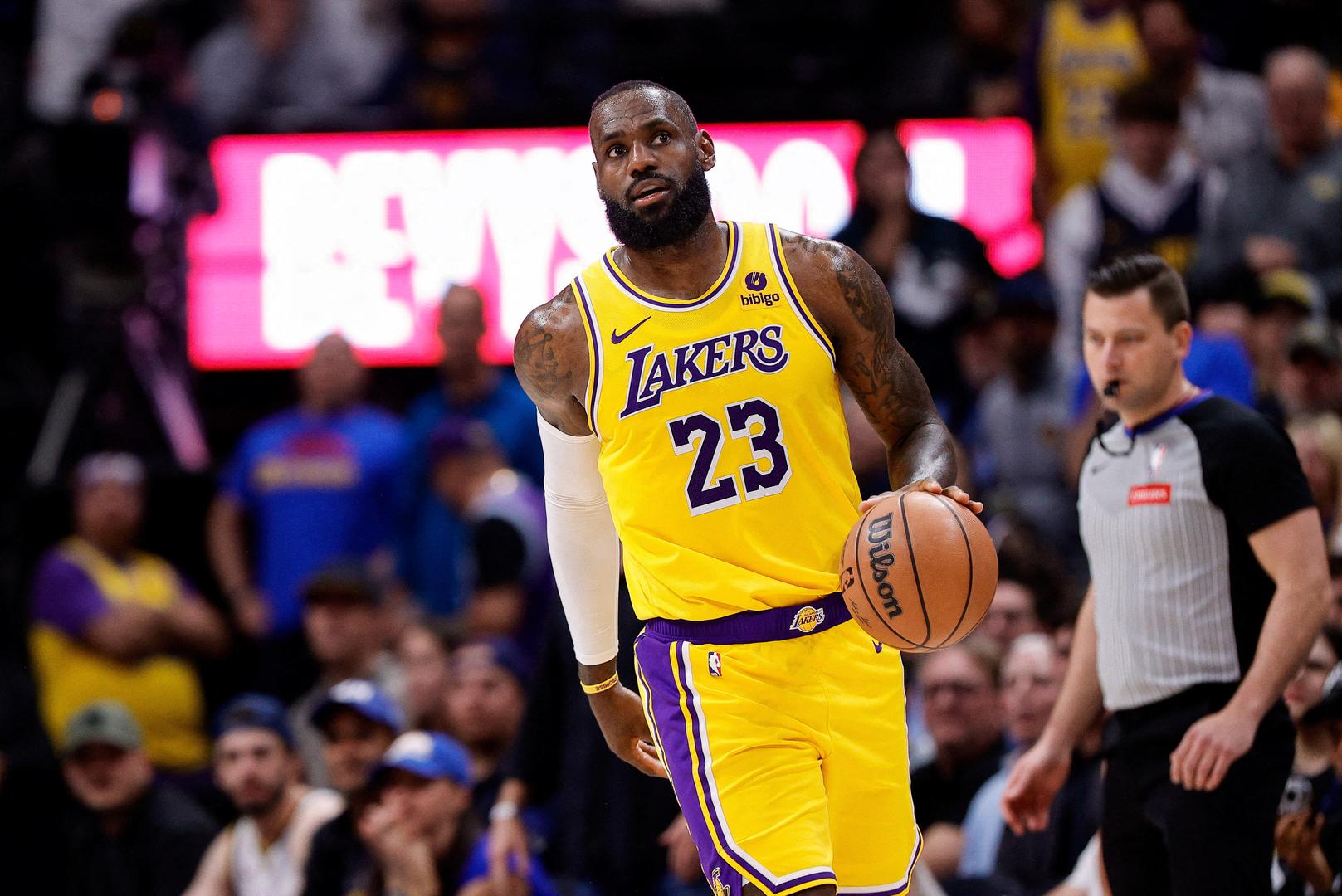 4. mjesto: LeBron James (košarka, LA Lakers) - U proteklih godinu dana uprihodio je 128 milijuna dolara; 48 na terenu i 80 van terena.